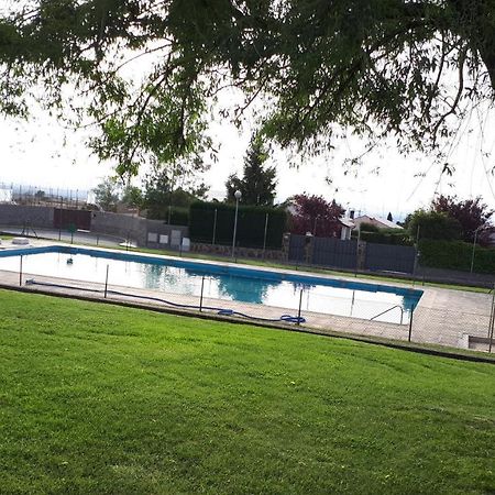 La Madriguera Apartment Otero de Herreros Bagian luar foto